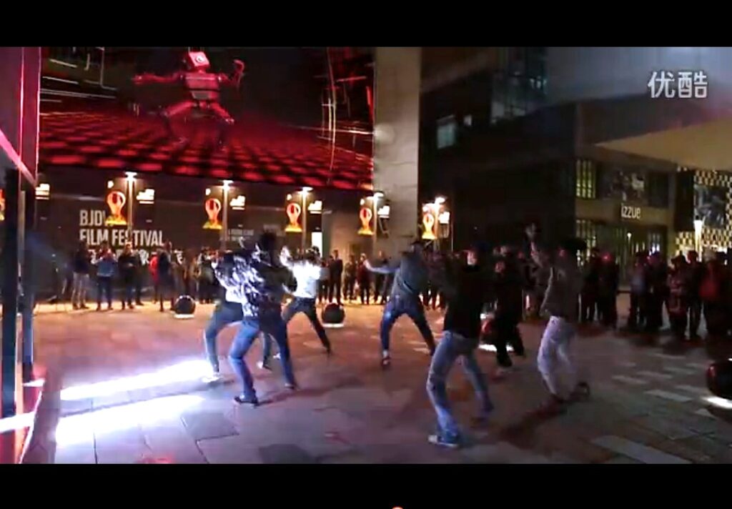Audi e-tron dancers Sanlitun Taikoo Li Beijing